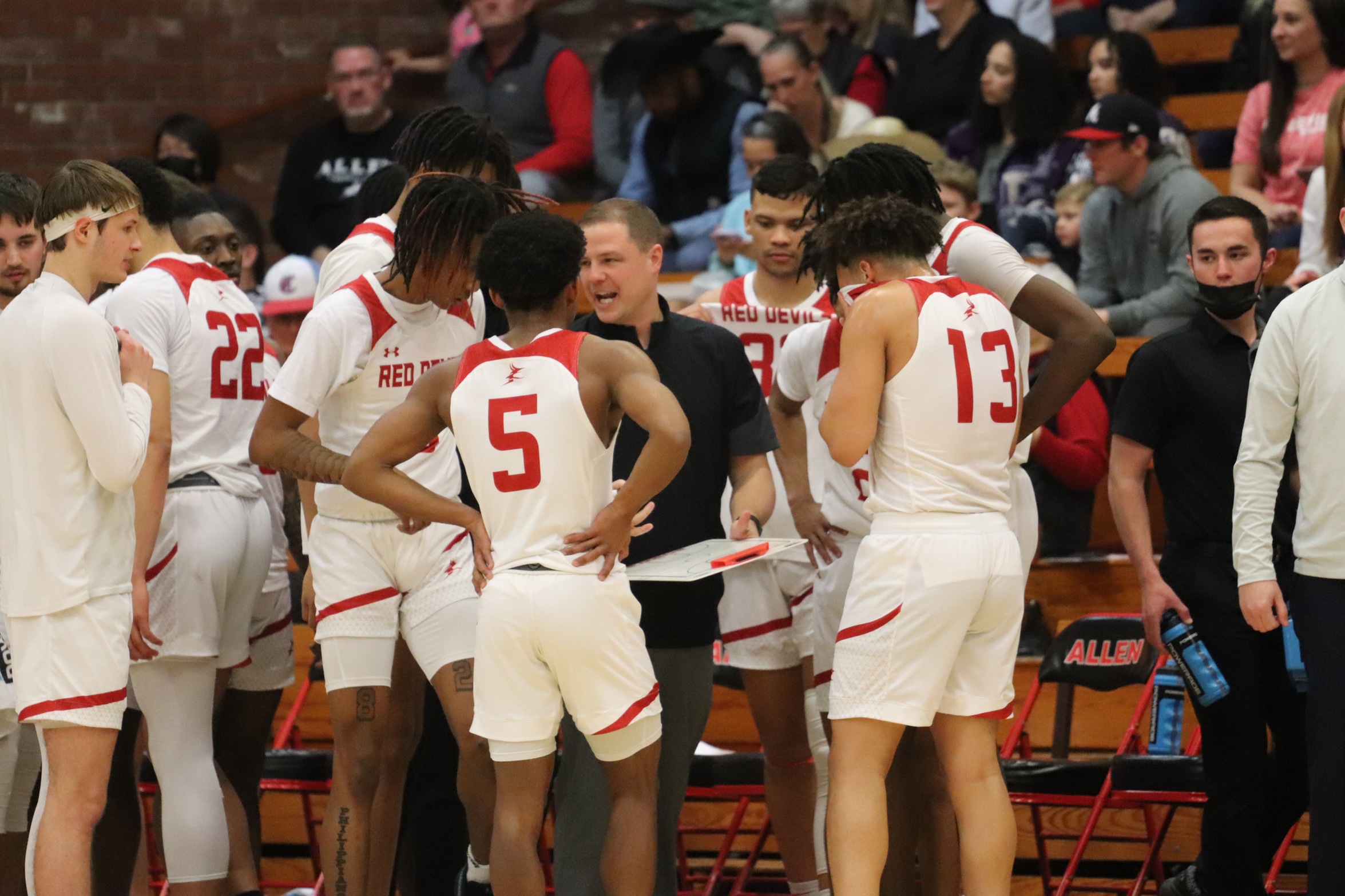Allen Men Win First Round of Playoffs