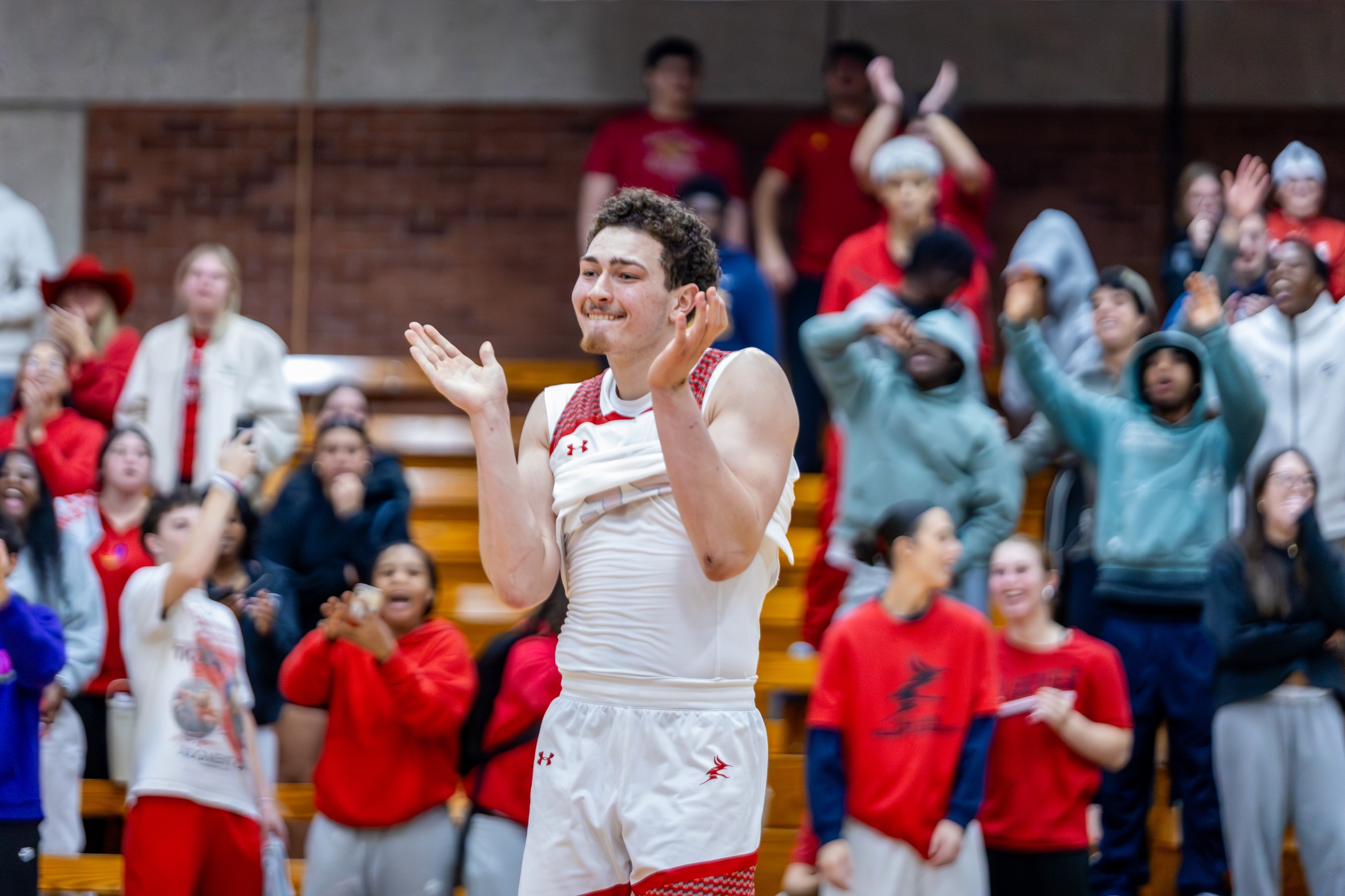 Red Devil Men&rsquo;s Basketball Find A Way in OT in Gritty 87-78 Win over Neosho