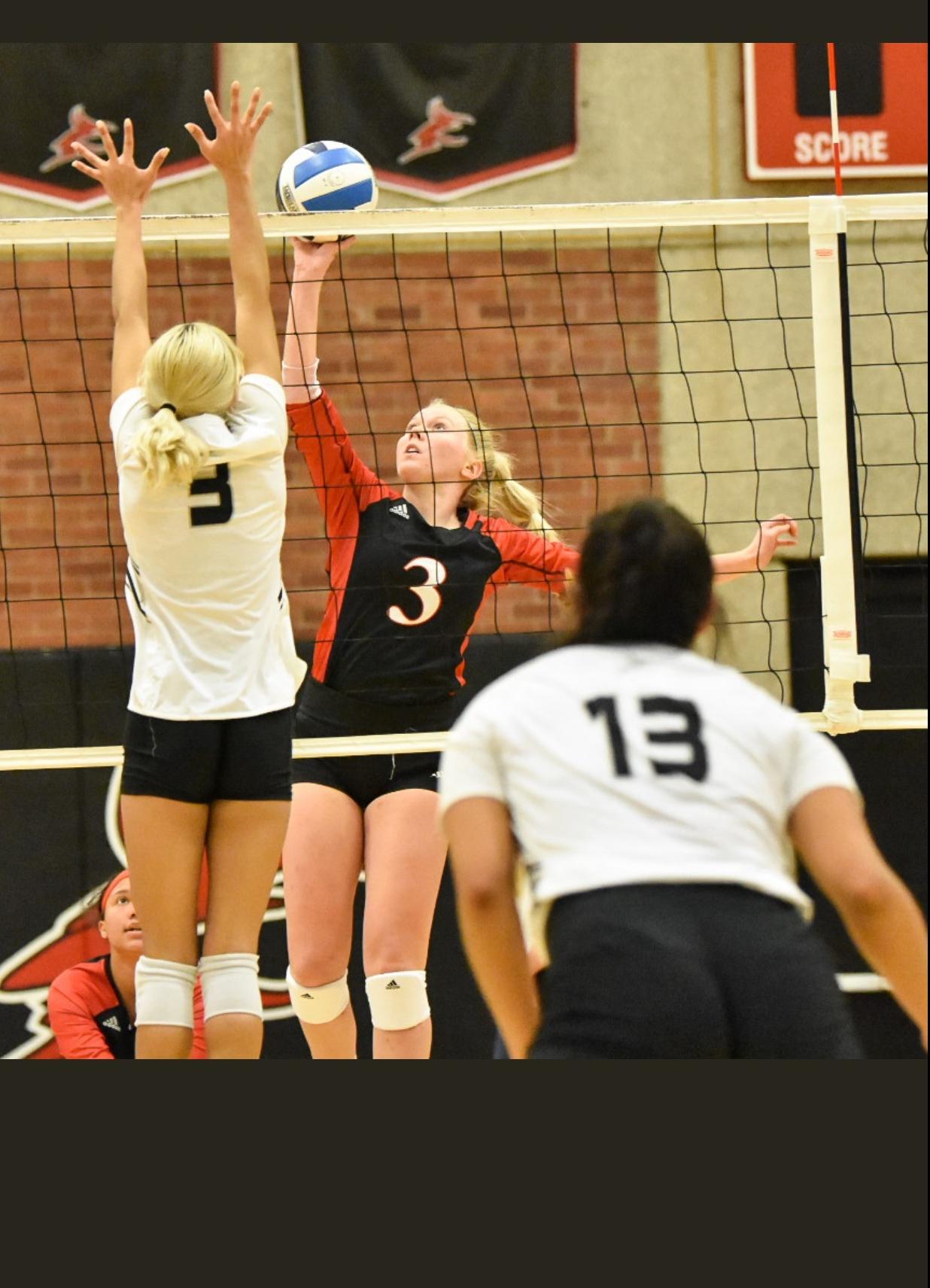 Allen sweeps #16 Fort Scott