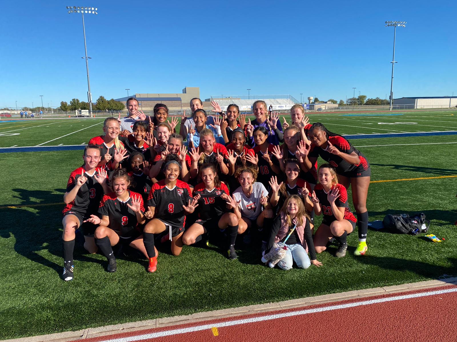 Women's Soccer Continues Hot Streak